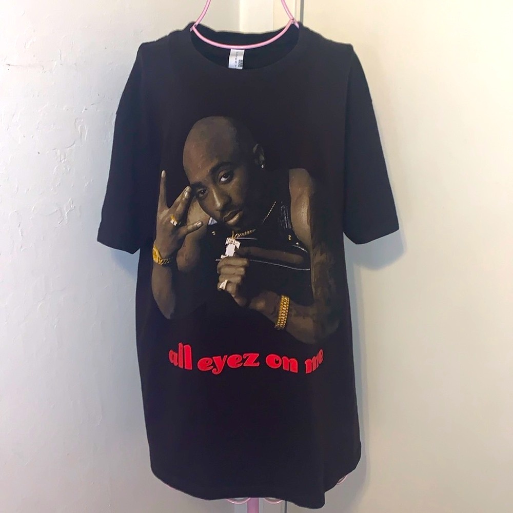 -Playerytees Black Multi S/S Tupac "All eyes on me" Shirt- Medium